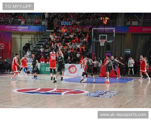 2025中国篮球季后赛战火连天，万人观赛热情高涨，2021篮球比赛中国队