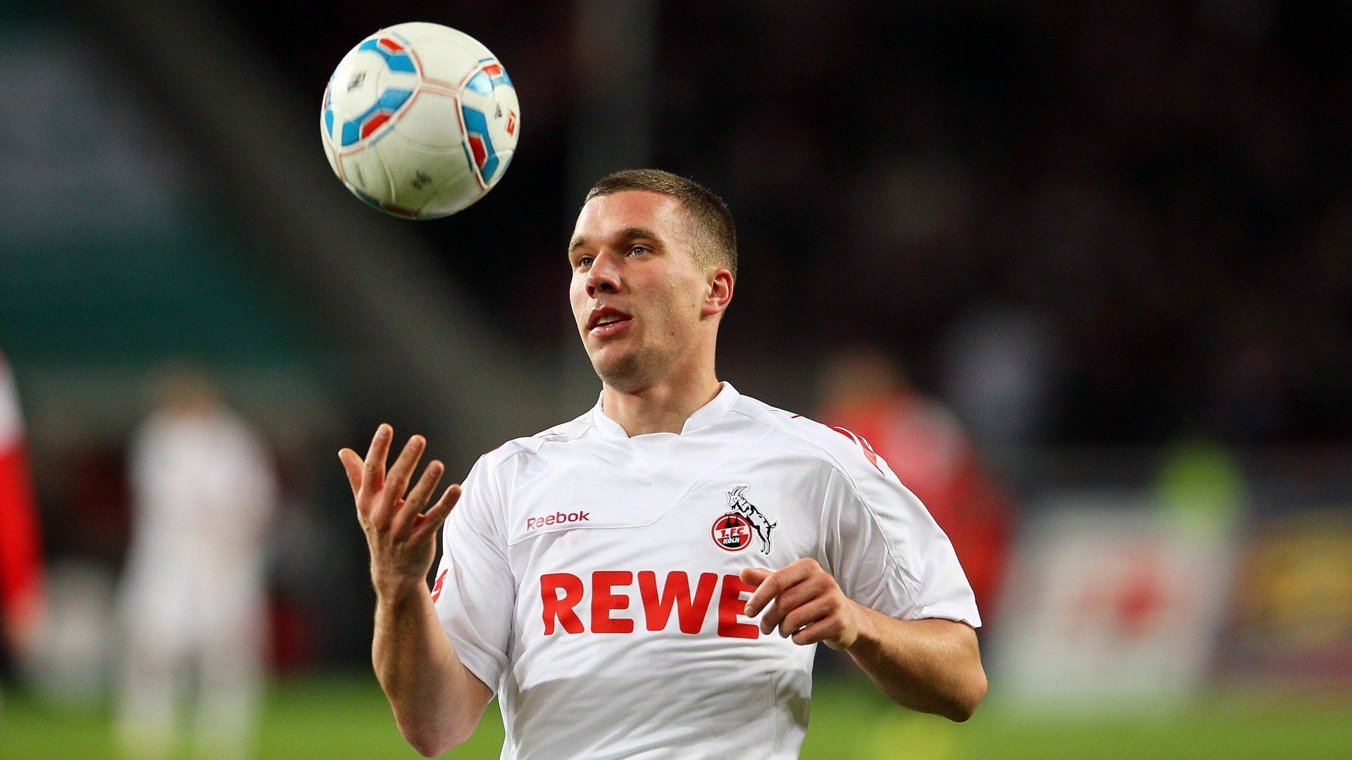 球队发布球员日常VLOG展现幕后生活拉近与球迷距离，球员gomes